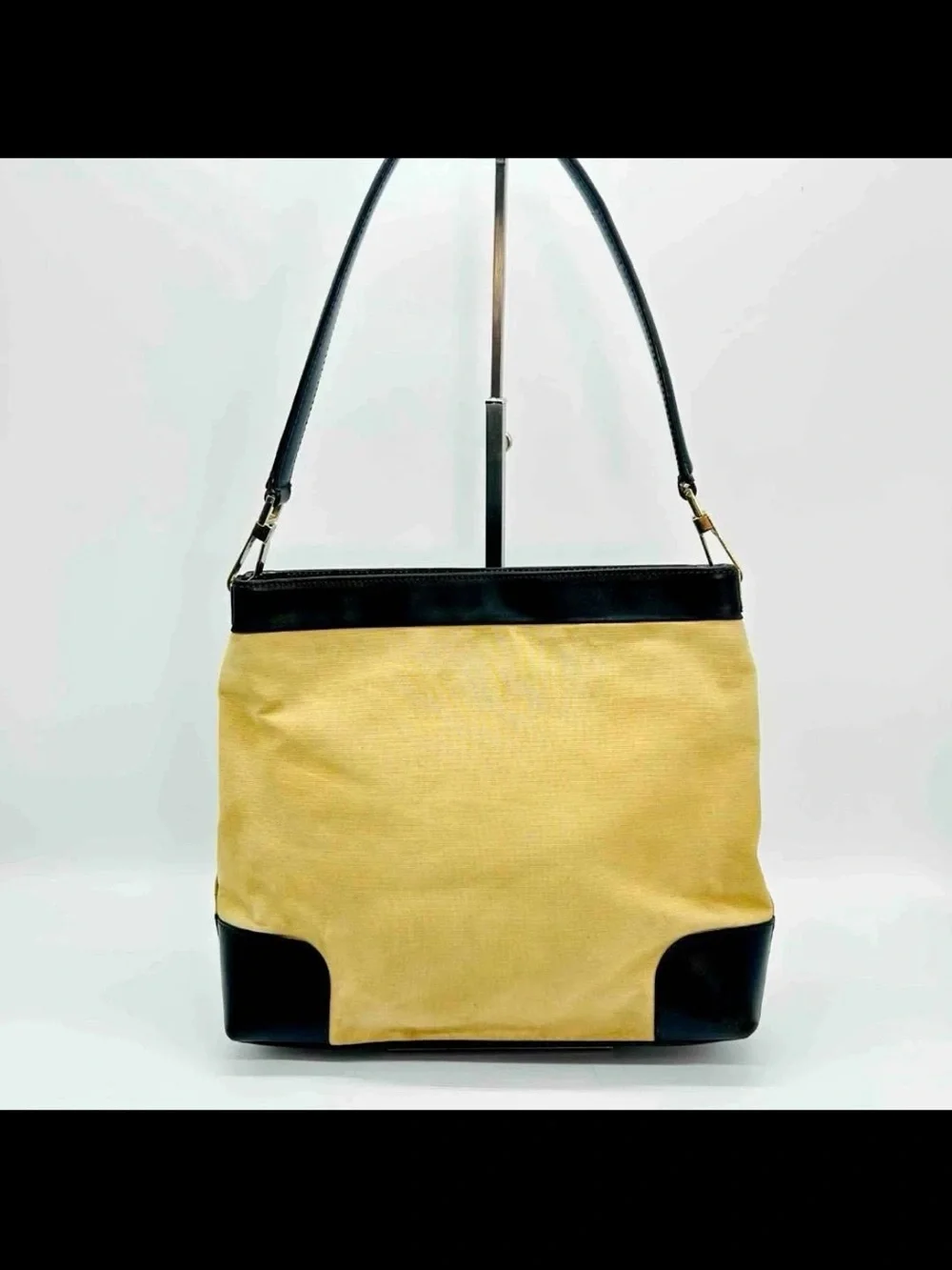 Gucci Beige Canvas Shoulder Bag with Green & Red Stripe and Black Trim